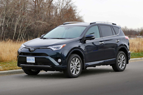 Editorial 2017 toyota rav4 limited 01 ts