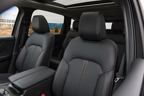 Editorial 2024 mazda cx 90 phev gs l td 240229 20 jk