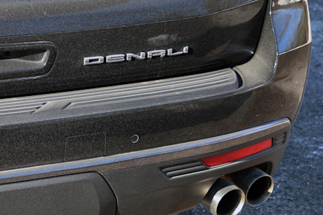 Editorial 2023 gmc yukon denali ultimate 12 jm