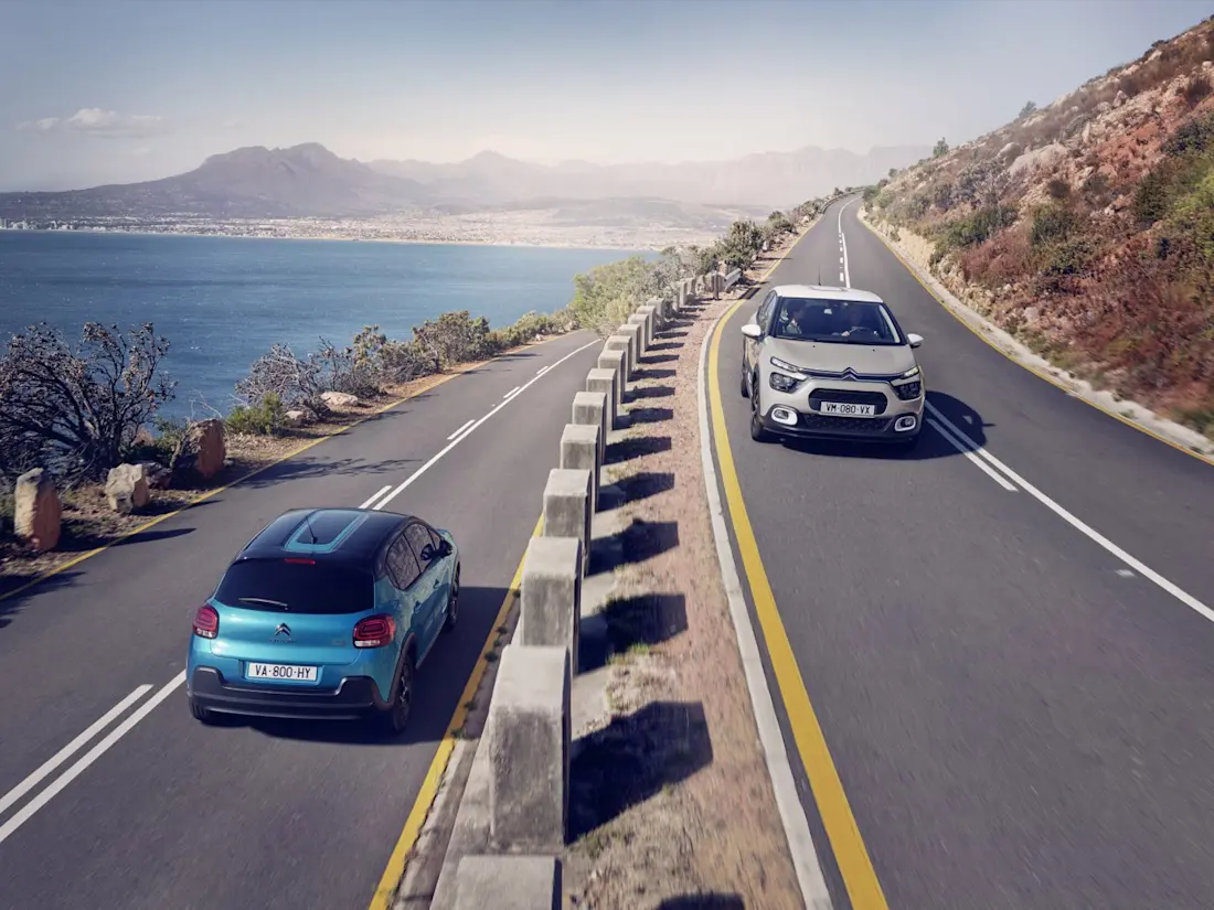 Der ab 2002 gebaute Citroen C3 zeigt sich mit den Versionen Pluriel oder Picasso und ab 2012 als Crossover wandlungsfähig.  Der ab 2002 gebaute Citroen C3 zeigt sich mit den Versionen Pluriel oder Picasso und ab 2012 als Crossover wandlungsfähig.