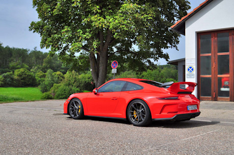 Editorial 2018 porsche 911 gt3 02 mb