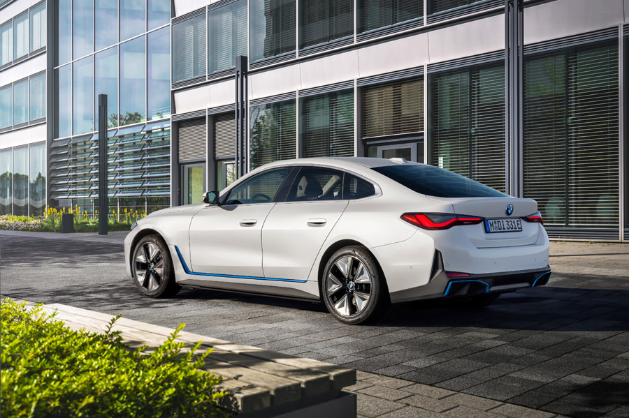BMW i4 01.jpg