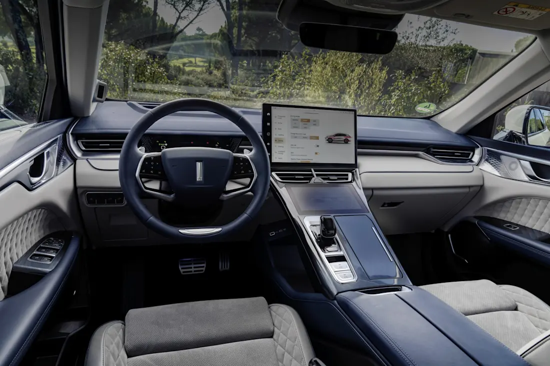 Wey 05 Cockpit