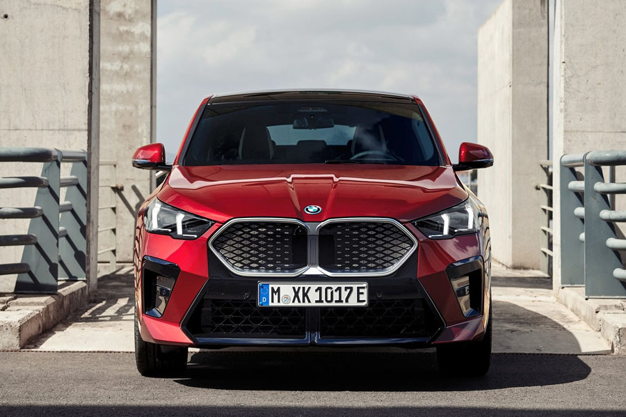 BMW-iX2-2024-1600-1c.jpg