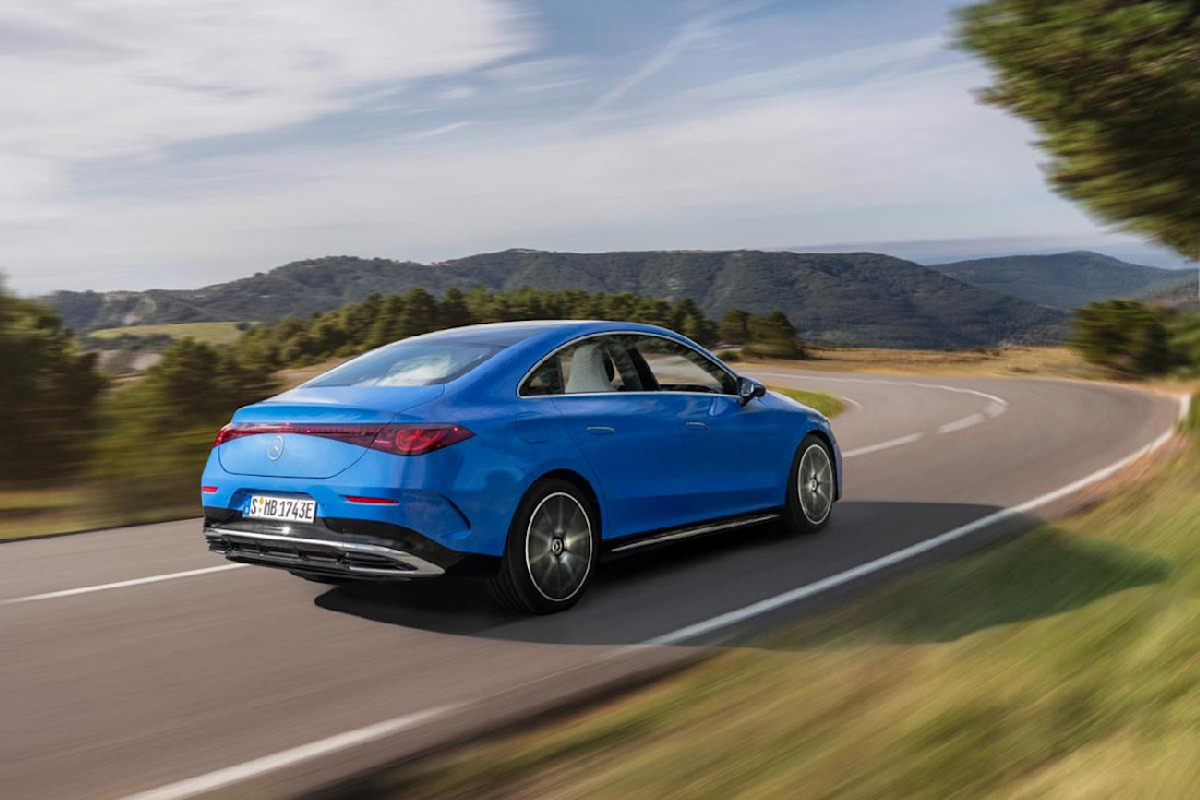 Mercedes-CLA-2025 (19).jpg