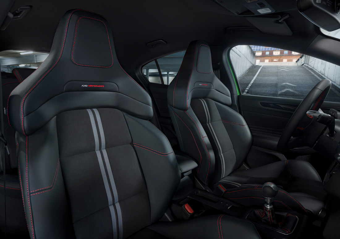 ford-focus-2022-seats