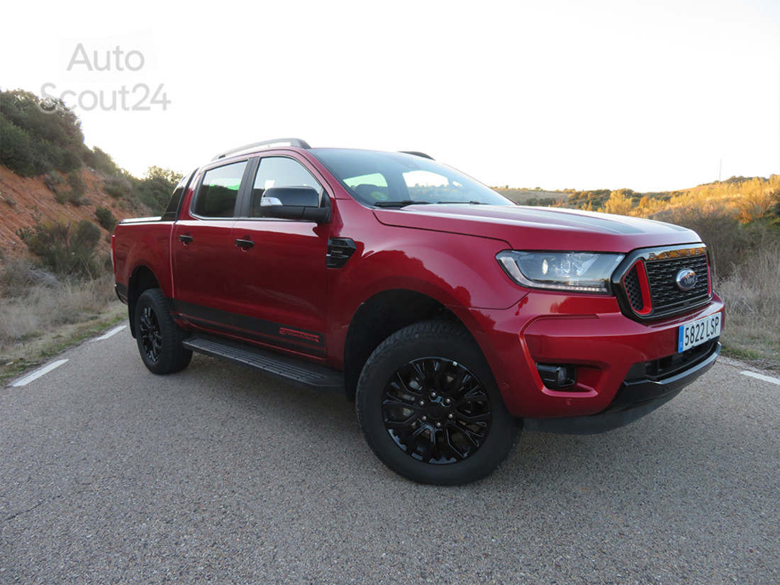 8 ford ranger lateral 3:4.jpg