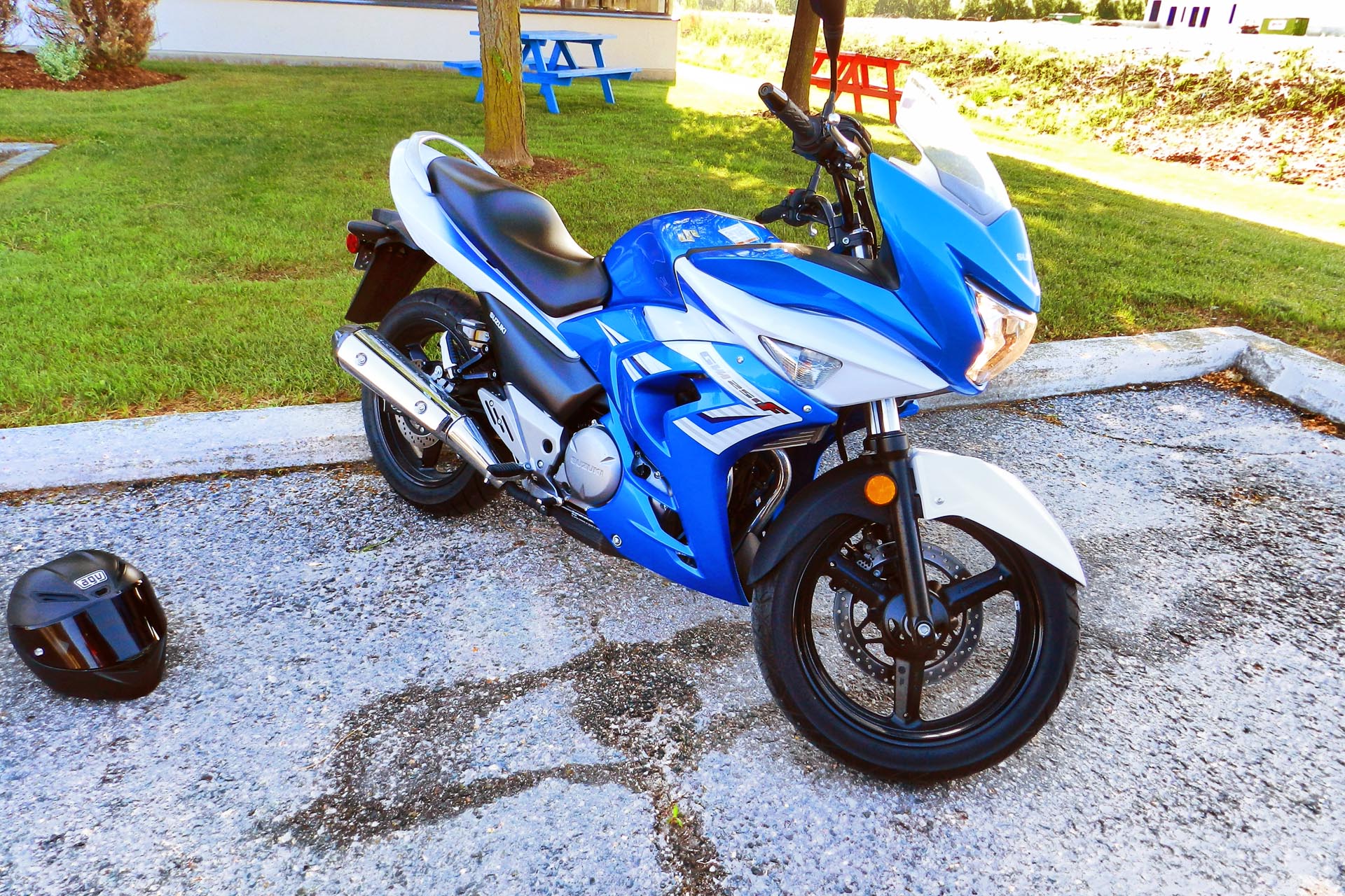 Test Ride: Suzuki GW250F - AutoTrader.ca
