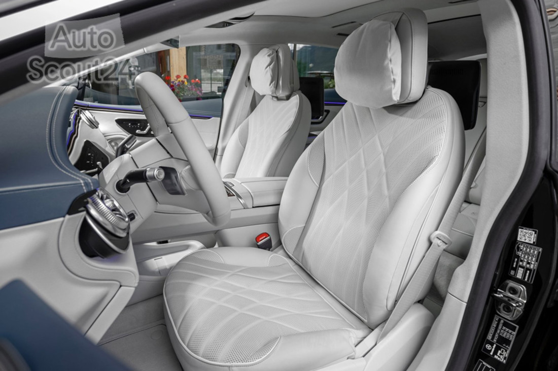 Mercedes-Benz-EQS-2022-1600-7d.jpg
