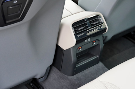 BMW 550e xDrive 2025 : essai routier Image