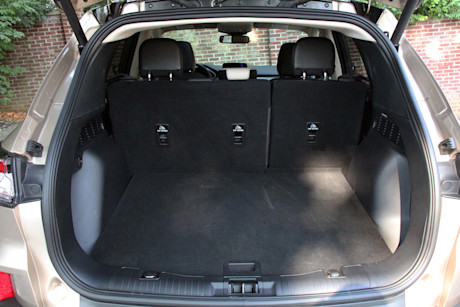 Editorial 2020 ford escape titanium hybrid 13 dw