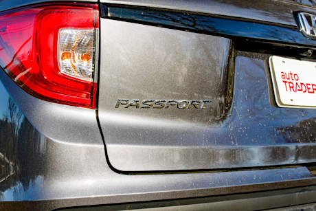 Editorial 2020 honda passport touring 09 sha