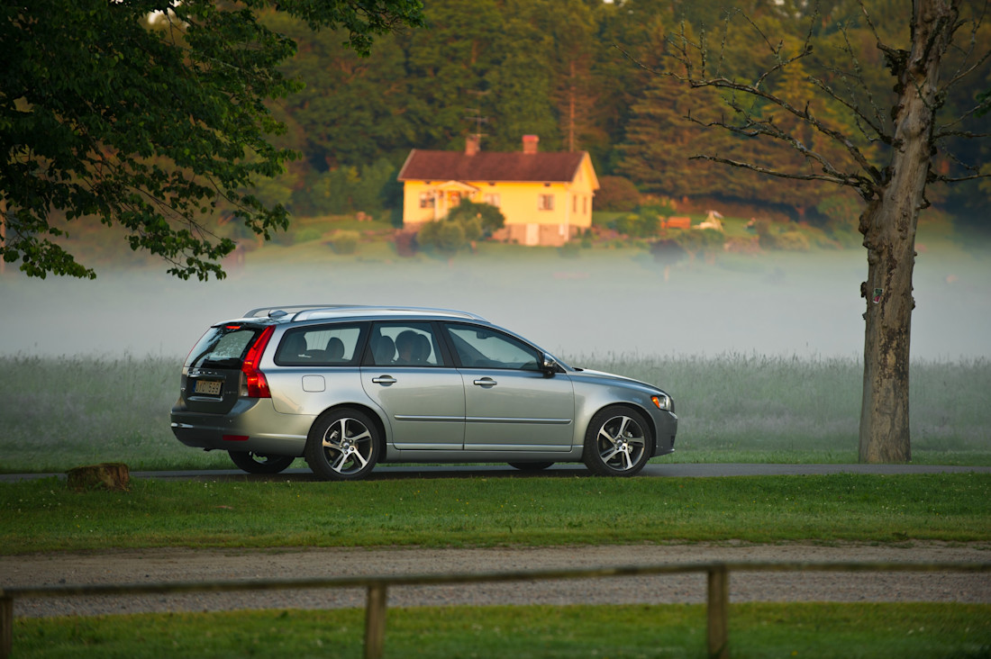 39601_Volvo_V50