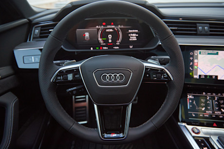 Editorial 25b audi sq8 sportback e tron