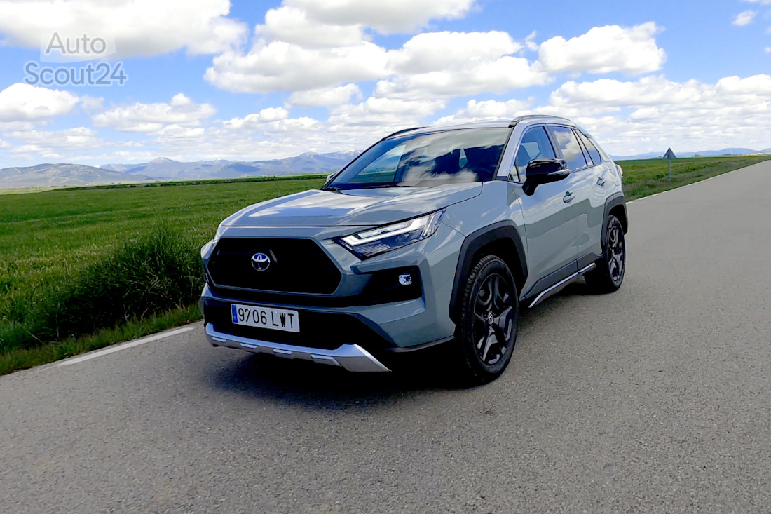 toyota rav 4 hybrid rodando2.jpg
