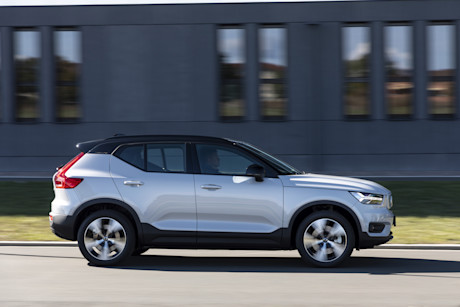 volvo-cx40-p8-awd-recharge-onlocation-0920-presse-04-c50db9-ce9944-1