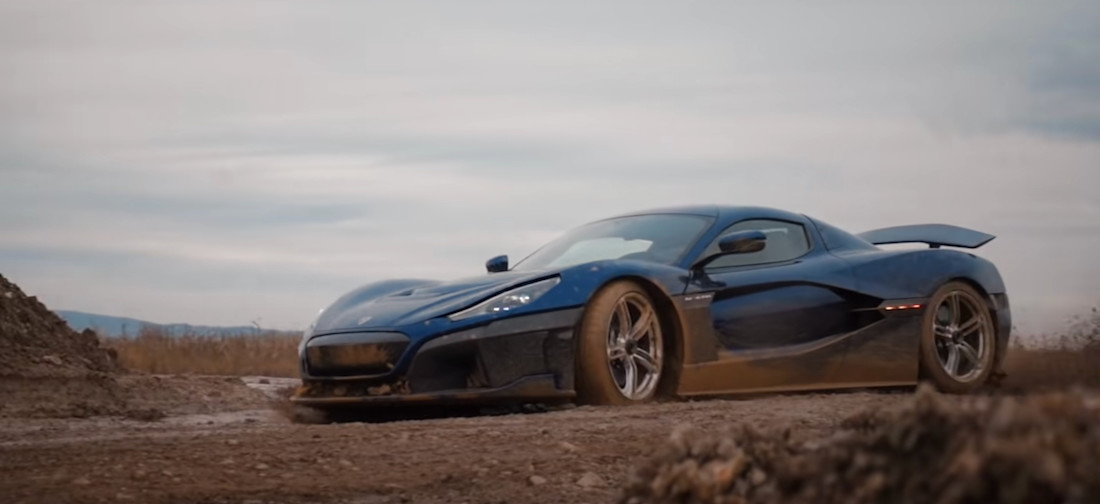 Vidéo : une hypercar de 2 millions…joue dans la boue !