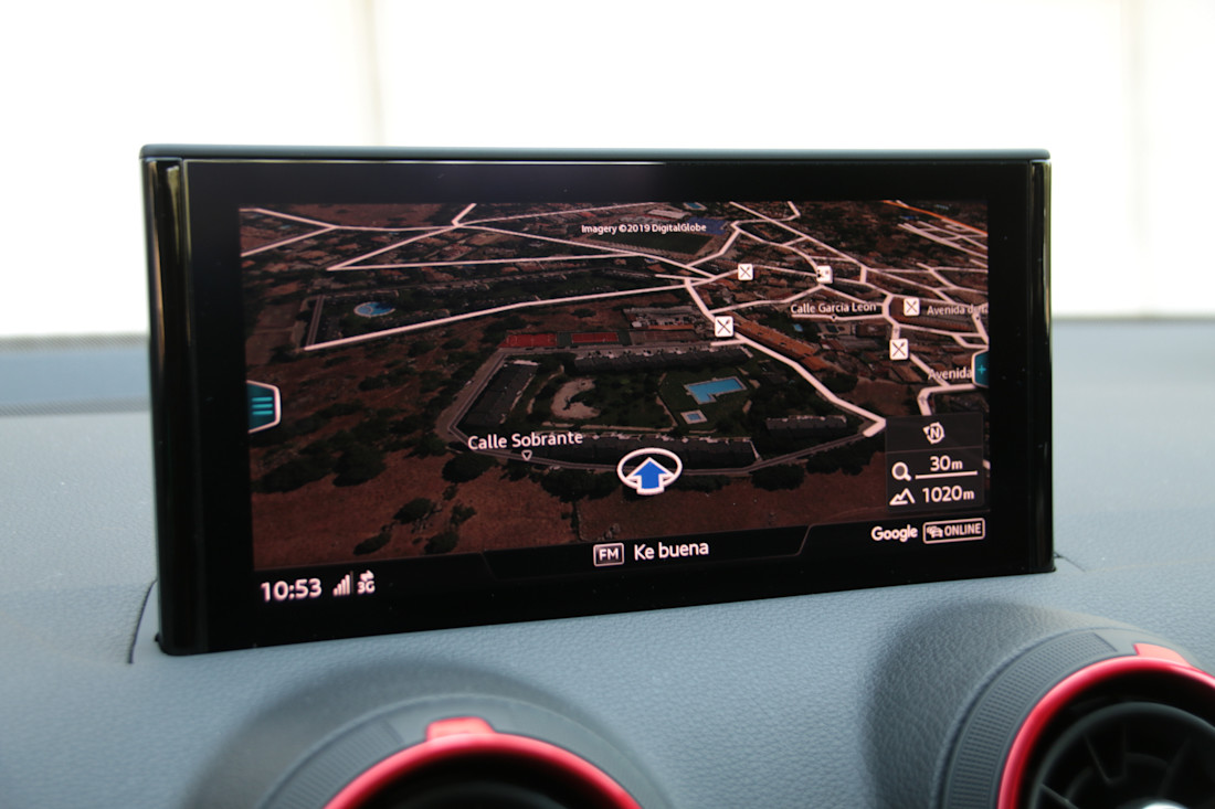 audi-sq2-10.JPG
