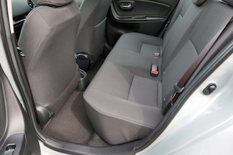 Editorial 2019 toyota yaris hatchback se 5m 15 jm