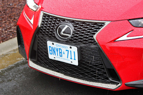 Editorial 2017 lexus is200t rwd 06 dh