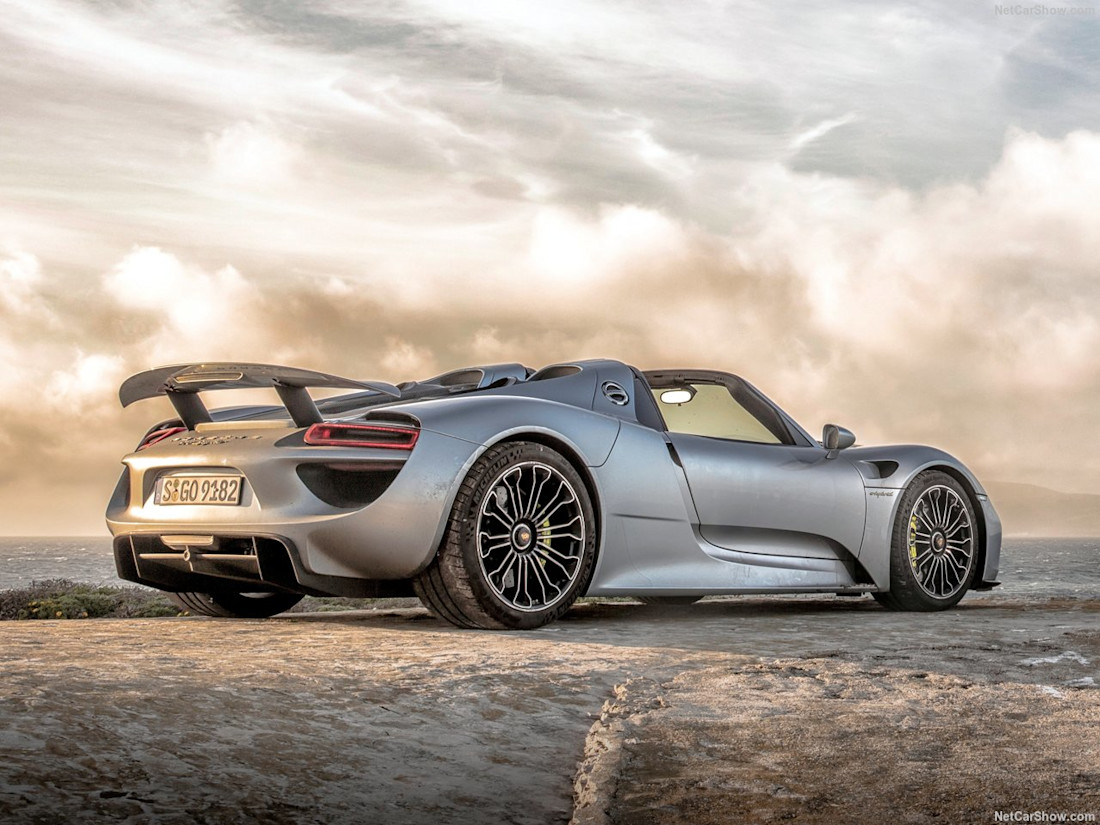 Porsche-918_Spyder-2015.jpg