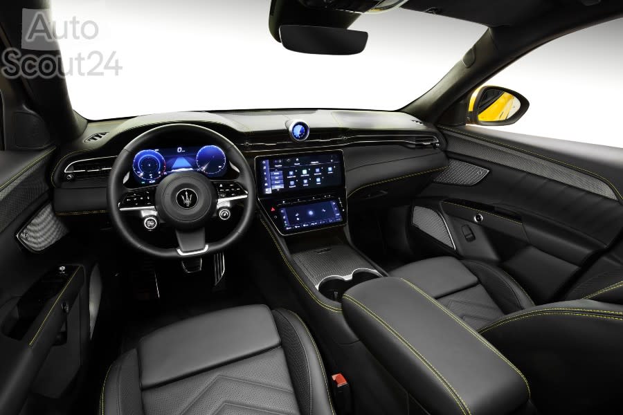 MaseratiGrecaleTrofeo_dashboard(1).jpg