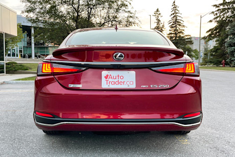 Editorial 2021 lexus es 250 awd 09 ct