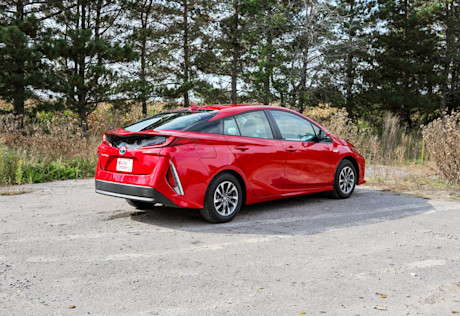 Editorial 2022 toyota prius prime upgrade 08 jm