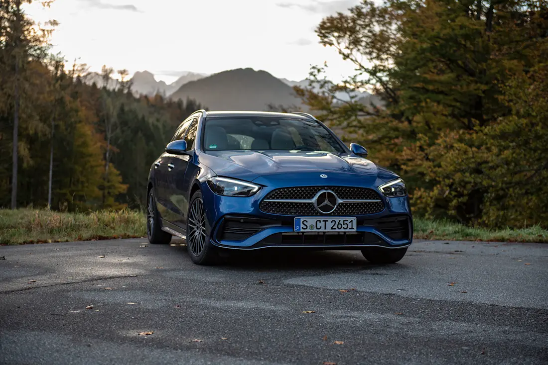 Mercedes-Benz-C-300-d-T-Modell-Hero