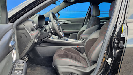 Dodge Hornet R/T Plus PHEV 2024 : Essai routier Body Image