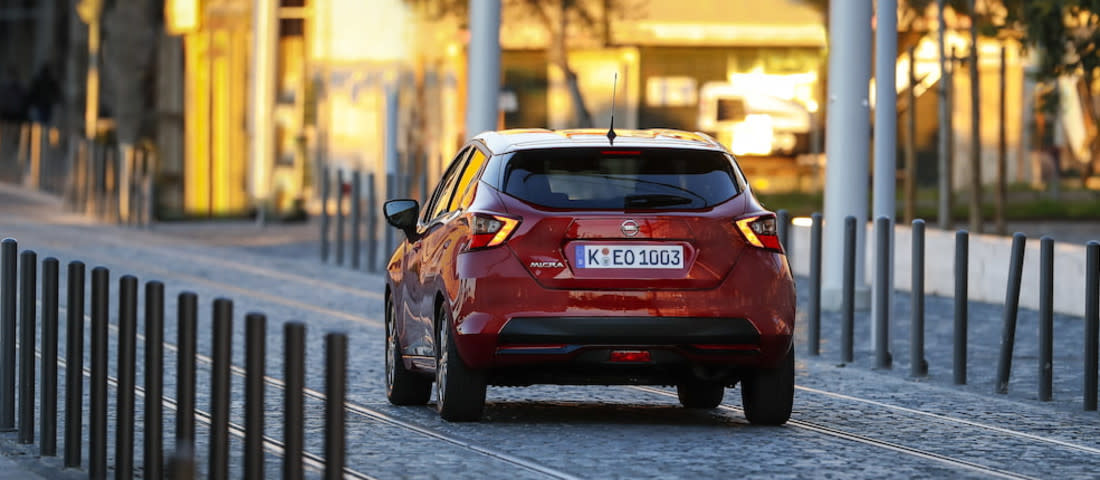 nissan-micra-l-07-1100