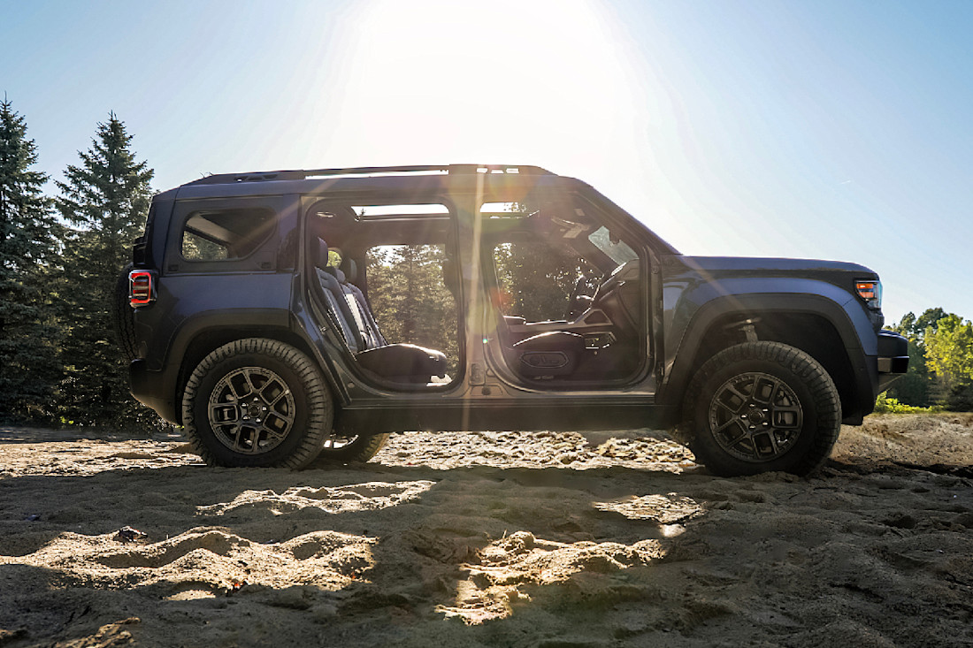 Jeep-recon-2026 (13).jpg