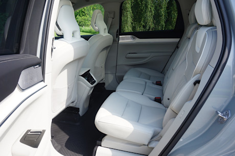 2025 Volvo EX90 Review + Video Image
