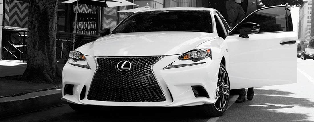 Lexus IS