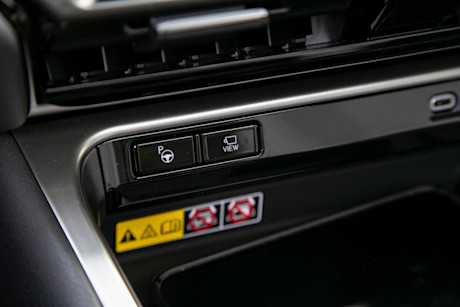 Editorial 2024 lexus tx 550h fd 231011 19 jw