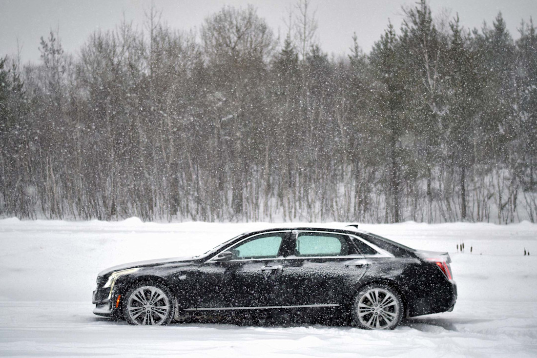 Editorial 2017 cadillac ct6 platinum awd 03 jp
