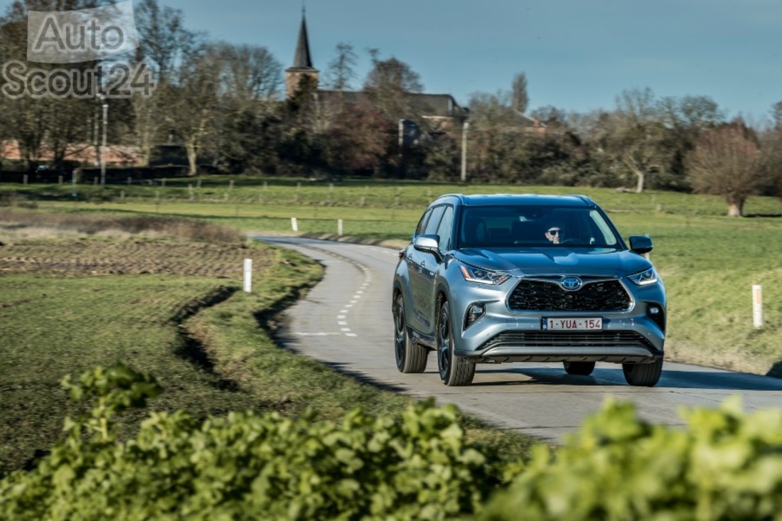Toyota Highlander Electric Hybrid 2021 (31) (1).jpg