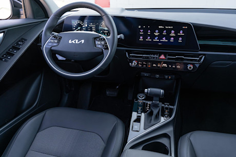 Editorial 2024 kia niro ex premium 240408 13 jw