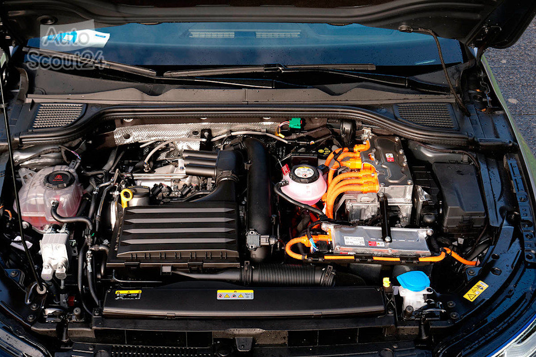 Prueba VW Golf GTE 2020 Ruben Fidalgo (10).jpg