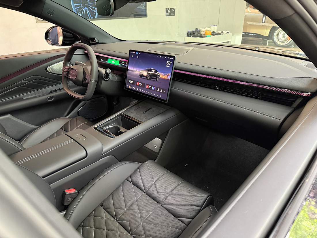 4 Chinese Car Tropes Wed Like to See in Canada - NF - CT - 260609 - 8.jpg