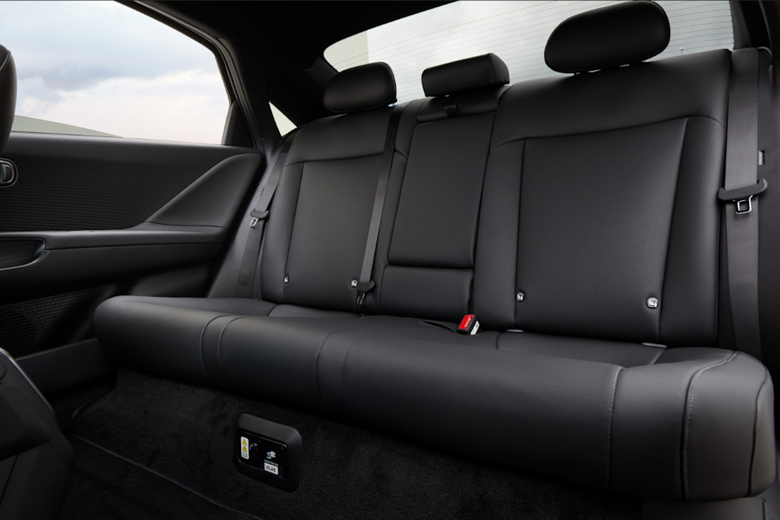 Plazas traseras del Hyundai Ioniq 6 2025.jpg