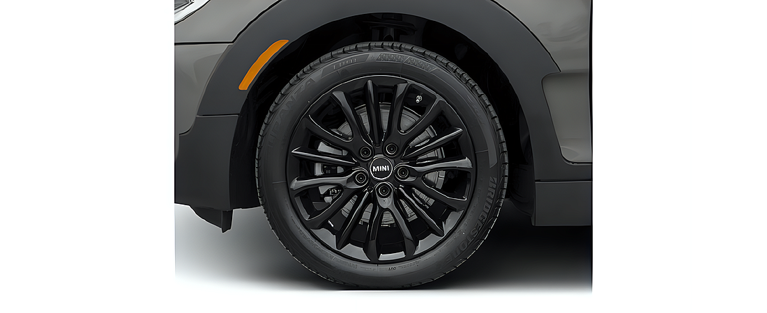 MINI Cooper Clubman 2017 10