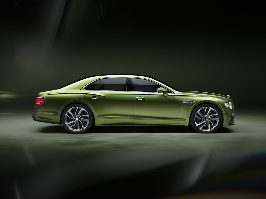 bentley-flying-spur-2024-krijgt-er-147-pk-bij-maar-wordt-veel-goedkoper-2024-08.jpg