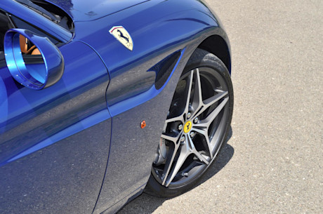 Editorial 04 mb 2015 ferrari california t ride and handling