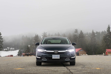 Editorial 2018 honda clarity touring 01 bm