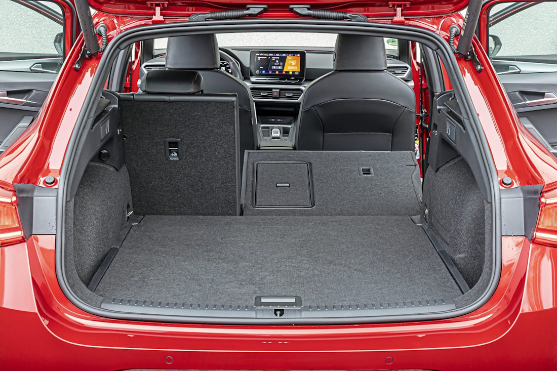 skoda-octavia-seat-leon-2023-5.jpg