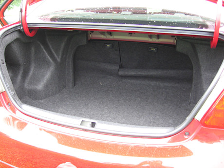 Editorial 2007 toyota yaris sedan cc 08