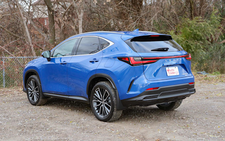 Editorial 2022 lexus nx 450h executive 05 jm