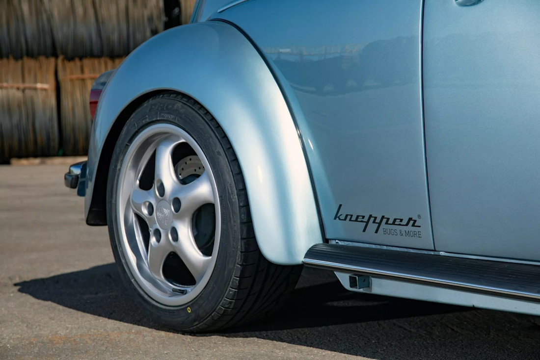 Volkswagen-escarabajo-restomod-Knepper-RSE-2025 (4).jpg