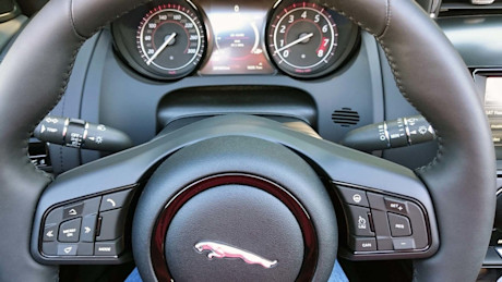 Editorial 13 sw 2016 jaguar f type